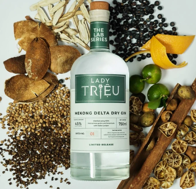 Lady Trieu Lab Series Mekong Dry Gin 200ml