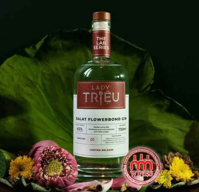 Lady Trieu Lab Series Dalat Flowerbomb Gin 750ml