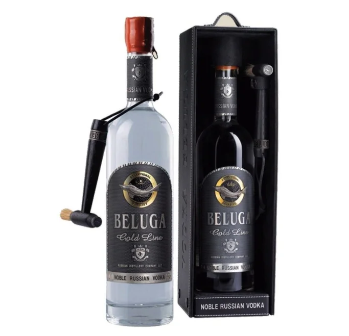BELUGA GOLD LINE Hộp da búa 750ml