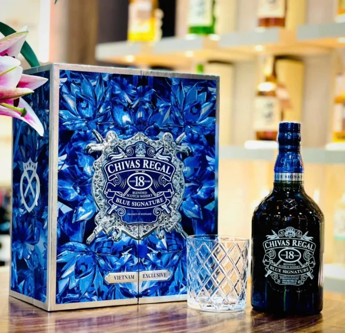 Chivas Regal 18YO Blue Signature Gift F26
