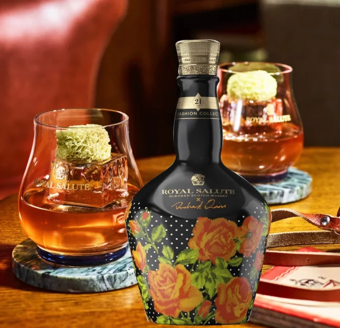 Royal Salute 21YO The Richard Quinn Orange Roses Edition II (Hoa Hồng)