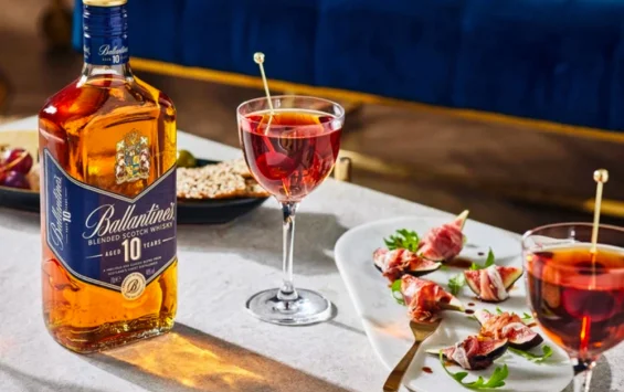 Rượu BALLANTINE'S - Đồng hành cùng bạn mùa World Cup