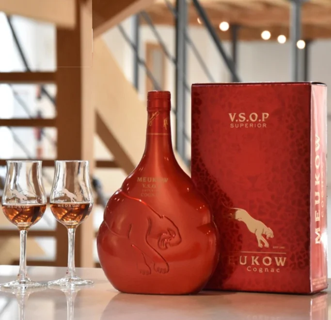 Meukow VSOP Superior Red Edition