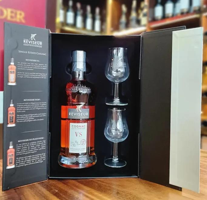 COGNAC REVISEUR VS GIFT BOX
