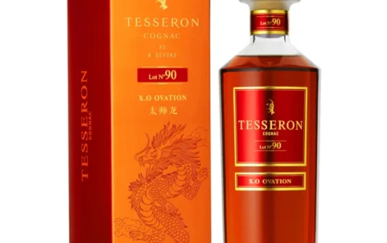 Đánh giá chi tiết Tesseron Lot 90 XO Ovation có thực sự đáng tiền?