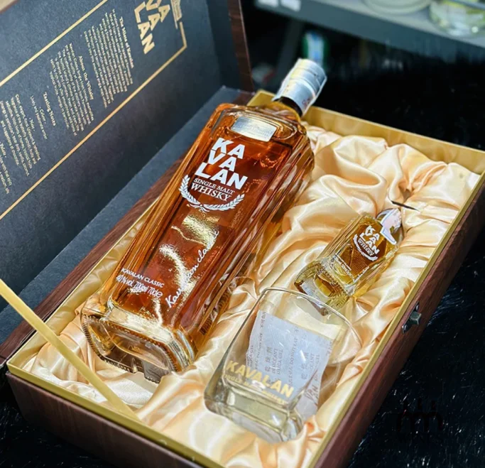 Kavalan Classic Single Malt Whisky Gift box