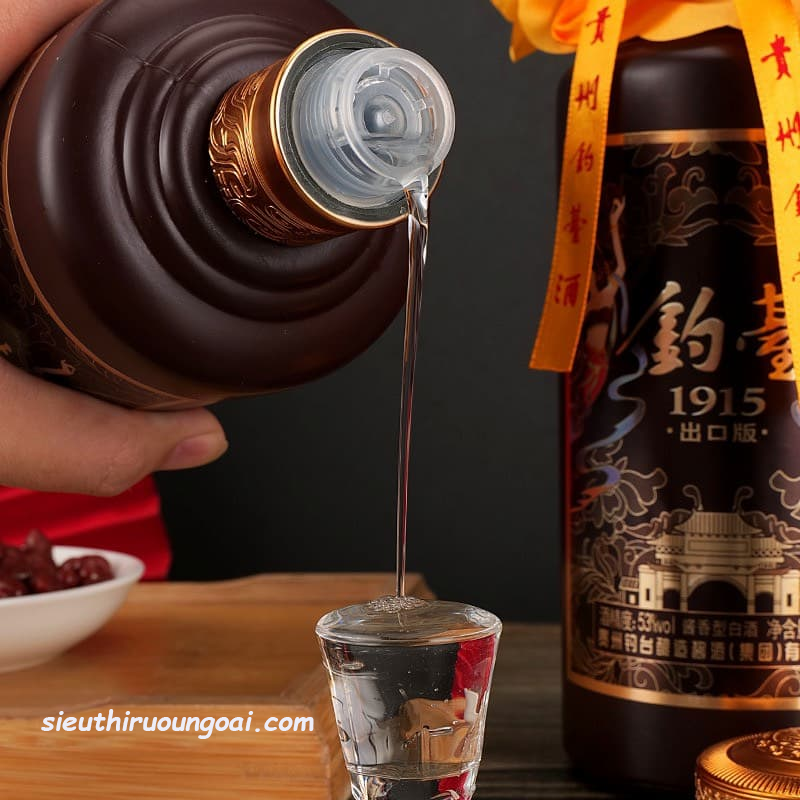 Phân biệt rượu Mao Đài thật giả, kiểm tra rượu Mao Đài chính hãng, nhận biết rượu Moutai thật, tem chống giả Mao Đài, kinh nghiệm mua rượu Mao Đài.