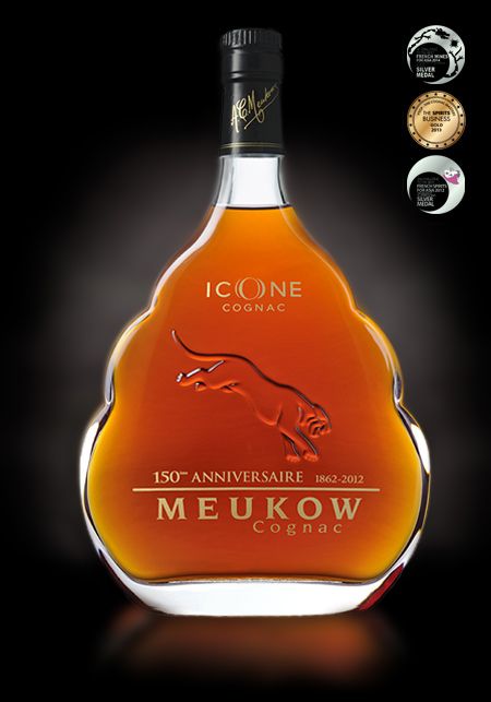 lịch sử Meukow Cognac, biểu tượng báo đen Meukow, chai rượu Meukow độc bản