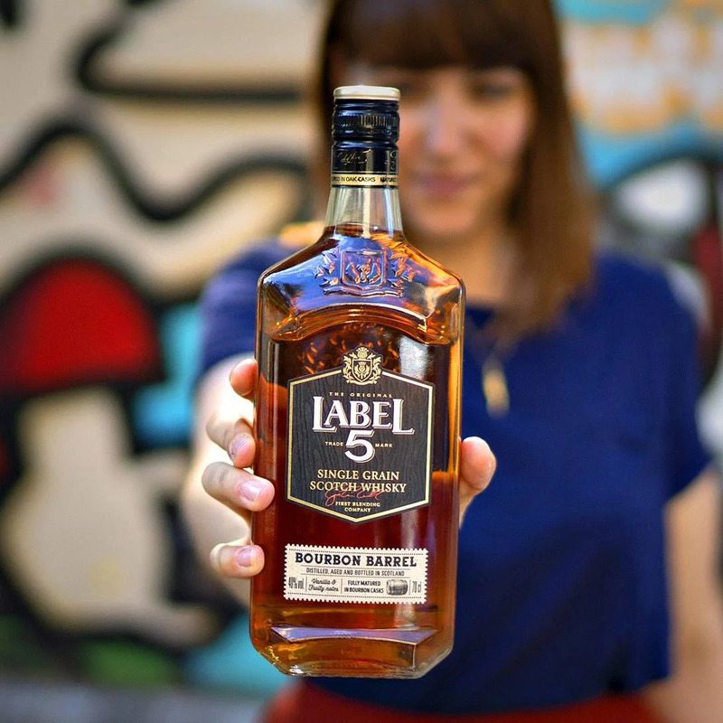 Chai rượu Blended Scotch Whisky Label 5 chính hãng từ Scotland